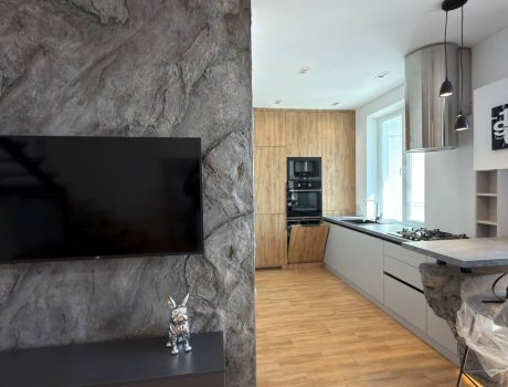 Продаж квартири 2 кімнати 90 кв. м. Нижня Берегова (Виставка) Хмельницький
