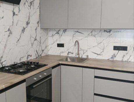 Продаж квартири 2 кімнати 67 кв. м. Лісогринівецька (Озерна) Хмельницький