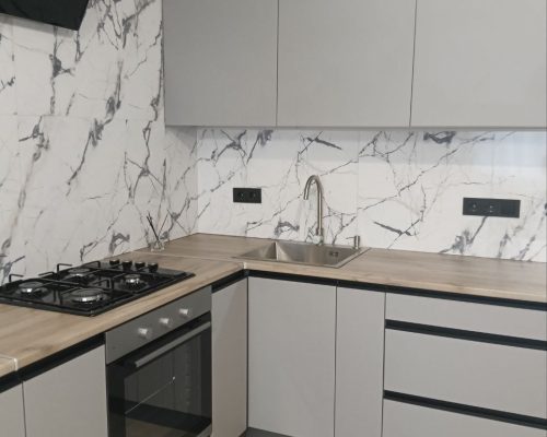 Продаж квартири 2 кімнати 67 кв. м. Лісогринівецька (Озерна) Хмельницький
