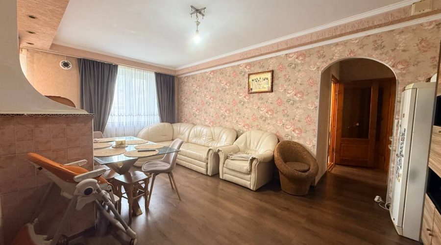 Продаж квартири 3 кімнати 58 кв. м. Молодіжна (Південно-Захід) Хмельницький