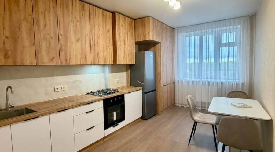 Продаж квартири 1 кімната 44 кв. м. Лісогринівецька (Озерна) Хмельницький