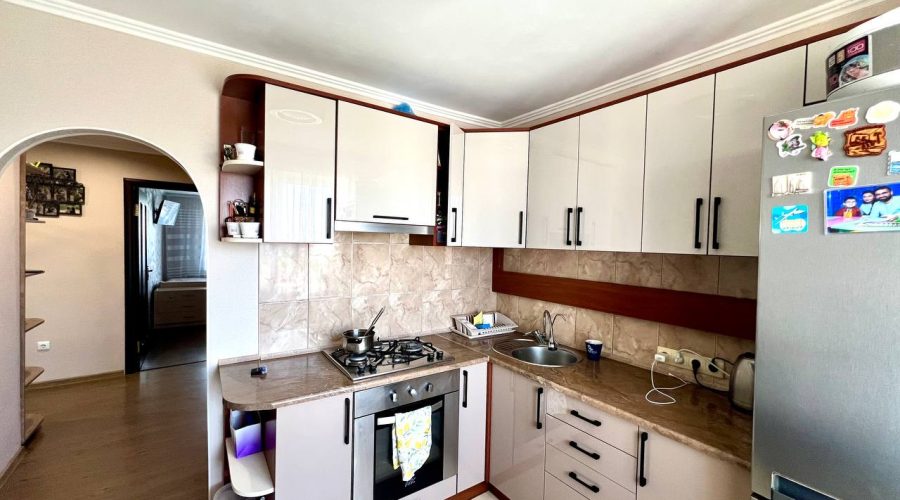 Продаж квартири 2 кімнати 48 кв. м. пров.Козацький (Дубове) Хмельницький