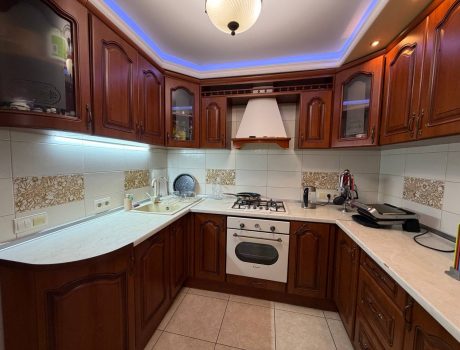 Продаж квартири 4 кімнати 110 кв. м. Зарічанська (Виставка) Хмельницький