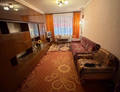 Продаж квартири 2 кімнати 42 кв. м. Пр. Миру (Виставка) Хмельницький