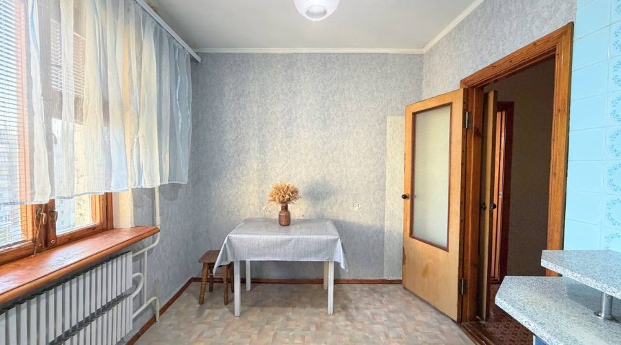 Продаж квартири 3 кімнати 74 кв. м. Панаса Мирного (Озерна) Хмельницький