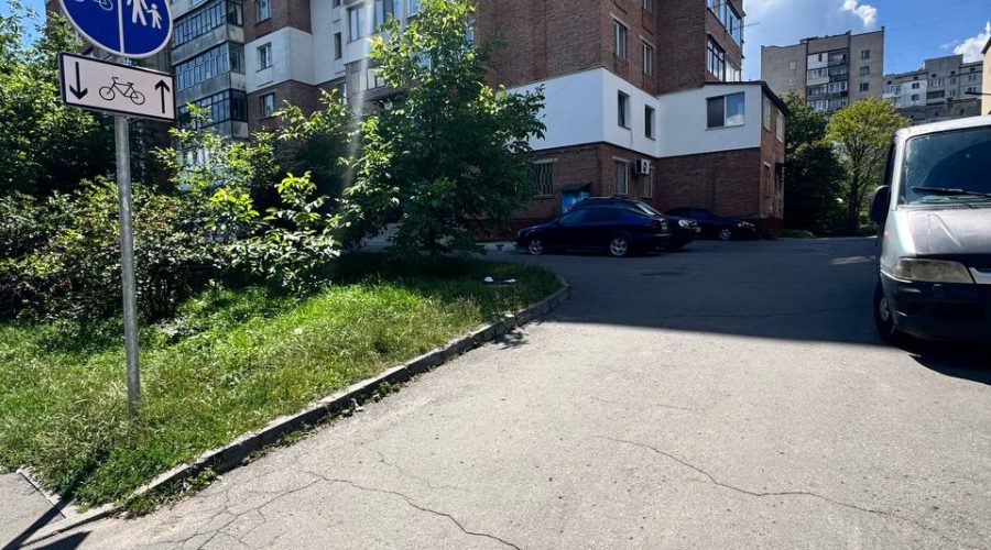 Продаж квартири 2 кімнати 57 кв. м. Прибузька (Центр) Хмельницький