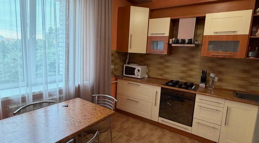 Продаж квартири 1 кімната 60 кв. м. Проспект миру (Виставка) Хмельницький