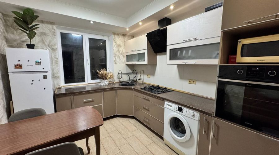 Продаж квартири 3 кімнати 67 кв. м. Завадського (Центр) Хмельницький