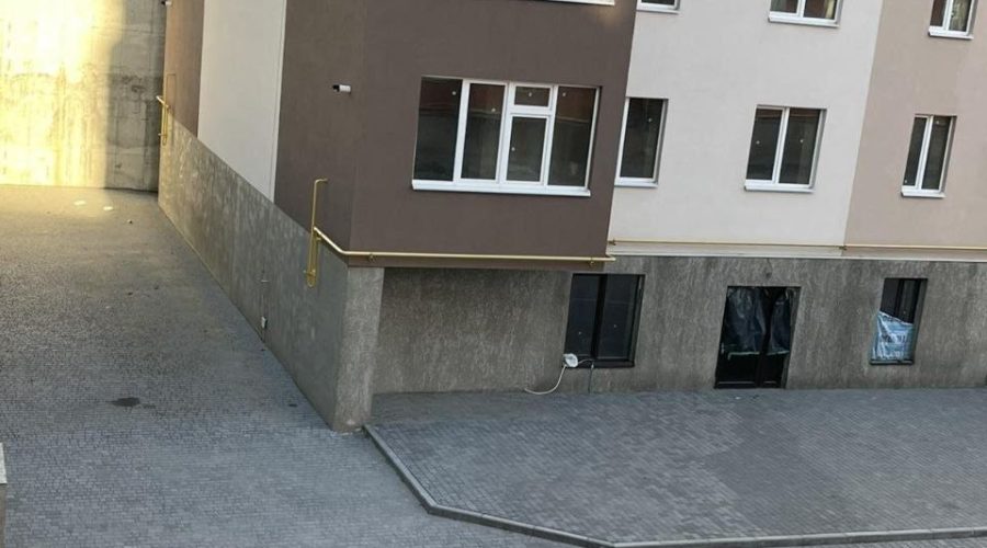 Продаж квартири 2 кімнати 65 кв. м. ЖК «Барви» (Озерна) Хмельницький