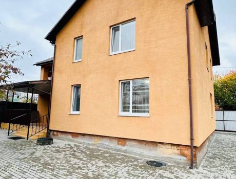 Продаж квартири 5 кімнат 145 кв. м. Нижня Берегова (Центр) Хмельницький