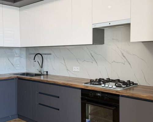 Продаж квартири 1 кімната 49 кв. м. Лісогринівецька (Озерна) Хмельницький