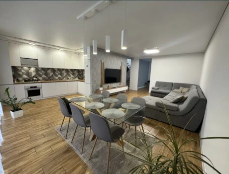 Продаж таунхаусу 3 кімнати 195 кв. м. 3 сот. (Виставка) Хмельницький