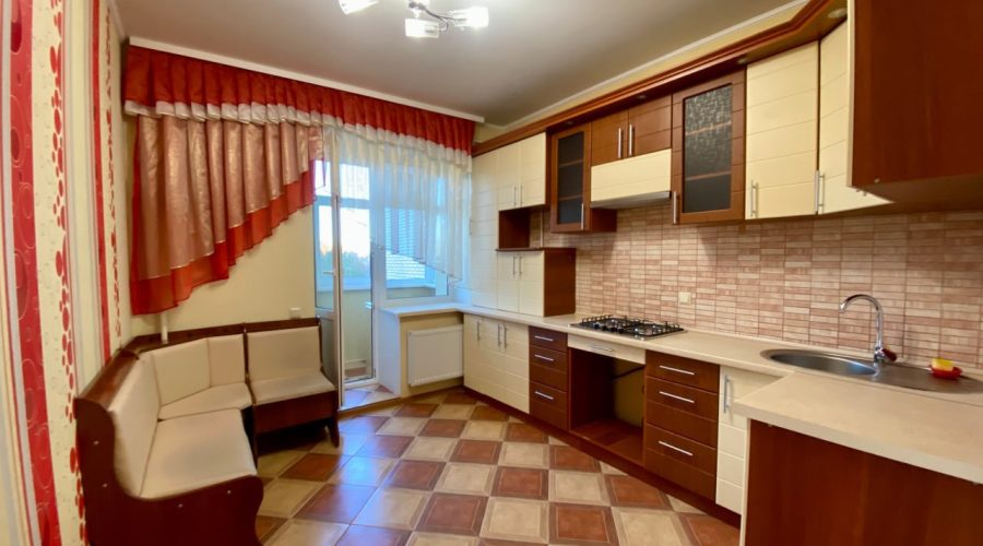 Продаж квартири 1 кімната 45 кв. м. Лісогринівецька (Озерна) Хмельницький