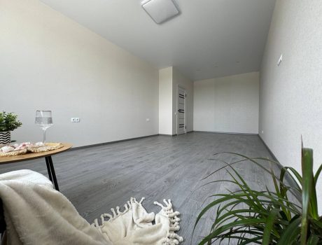 Продаж квартири 1 кімната 46 кв. м. Лісогринівецька (Озерна) Хмельницький