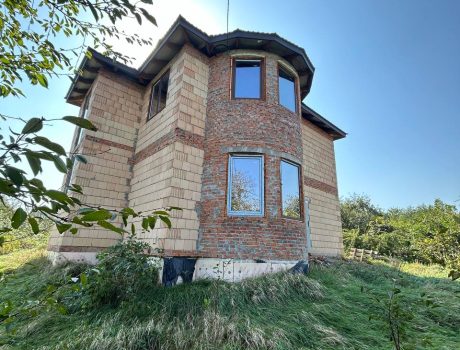 Продаж будинку 3 кімнати 120 кв. м. 6 сот. Провулок Рівний 3 (Лезнево) Хмельницький