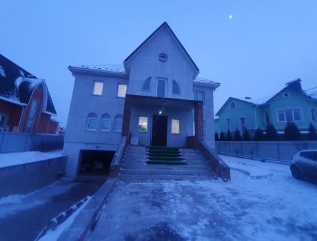 Продаж будинку 3 кімнати 323 кв. м. 12 сот. Трудова (Старий аеродром) Хмельницький