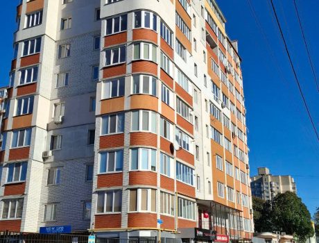 Продаж квартири 2 кімнати 74 кв. м. Водопровідна (Центр) Хмельницький