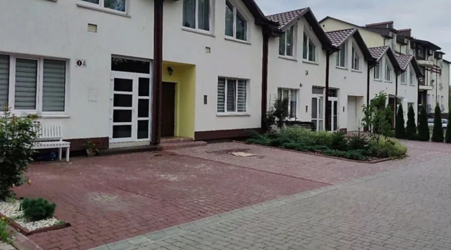 Продаж таунхаусу 5 кімнат 195 кв. м. 4 сот. (Озерна) Хмельницький