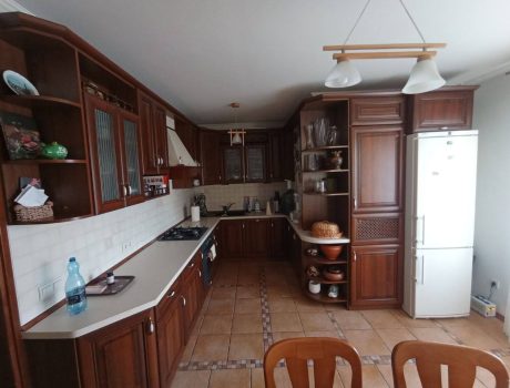 Продаж квартири 3 кімнати 115 кв. м. Зарічанська (Виставка) Хмельницький