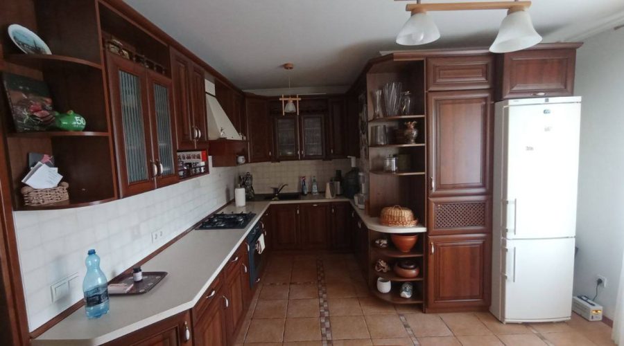 Продаж квартири 3 кімнати 115 кв. м. Зарічанська (Виставка) Хмельницький