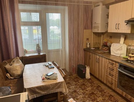 Продаж квартири 3 кімнати 80 кв. м. (Озерна) Хмельницький