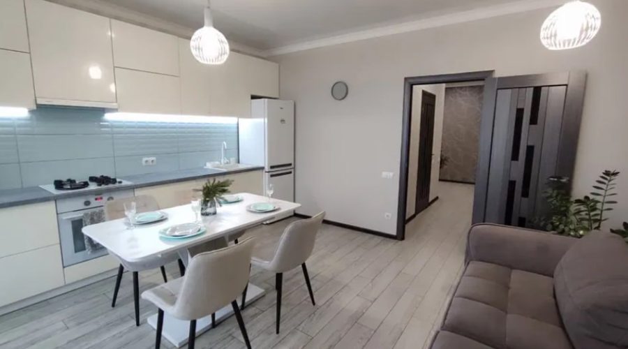 Продаж квартири 2 кімнати 76 кв. м. Паркова (Центр) Хмельницький