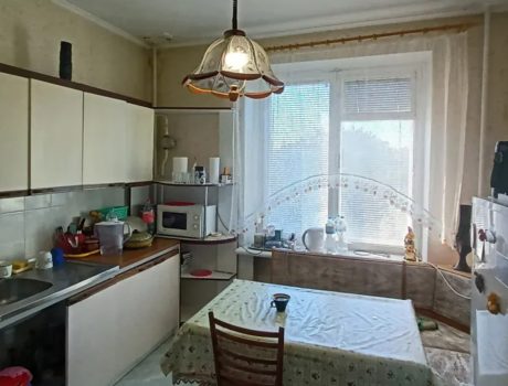 Продаж квартири 2 кімнати 64 кв. м. Володимирська (Центр) Хмельницький