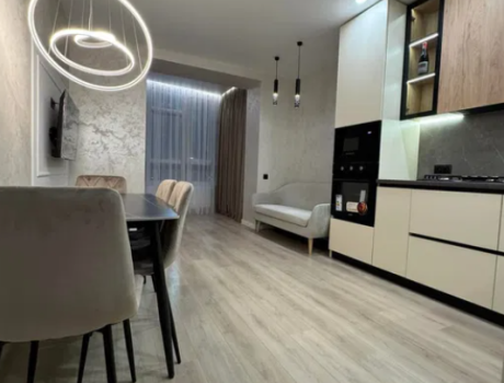 Продаж квартири 1 кімната 50 кв. м. Лісогринівецька (Озерна) Хмельницький