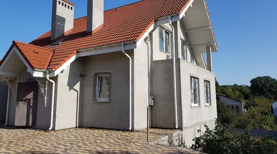 Продаж будинку 6 кімнат 355 кв. м. 10 сот. Підкалинна, Хмельницький (Лезнево) Хмельницький