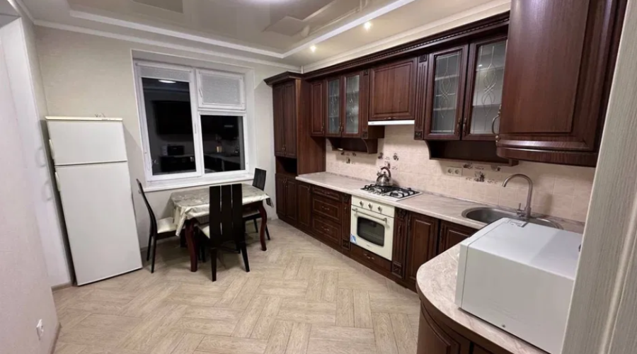 Продаж квартири 2 кімнати 68 кв. м. Озерна (Озерна) Хмельницький