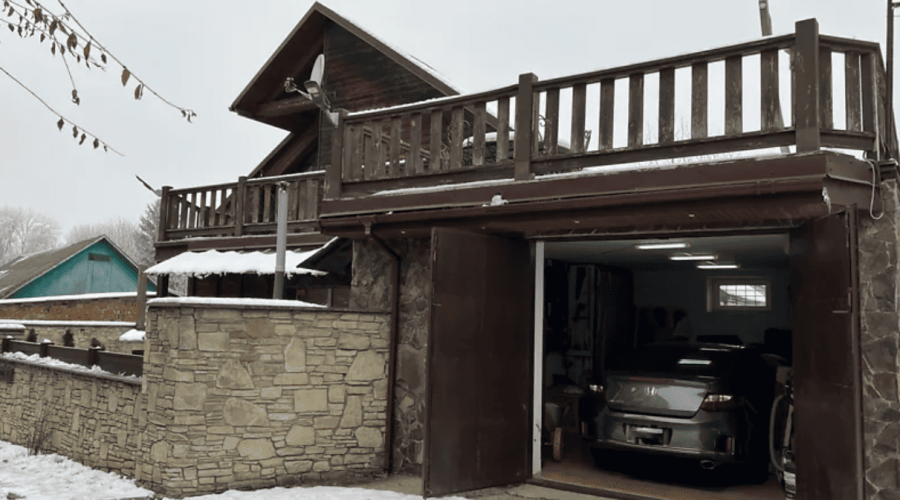 Продаж квартири 4 кімнати 200 кв. м. 2 сот. Паркова (Центр) Хмельницький