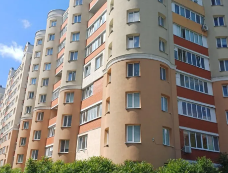 Продаж квартири 1 кімната 46 кв. м. Лісогринівецька (Озерна) Хмельницький