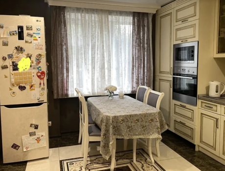 Оренда 3 кімнати 93 кв. м. Свободи (Виставка) Хмельницький