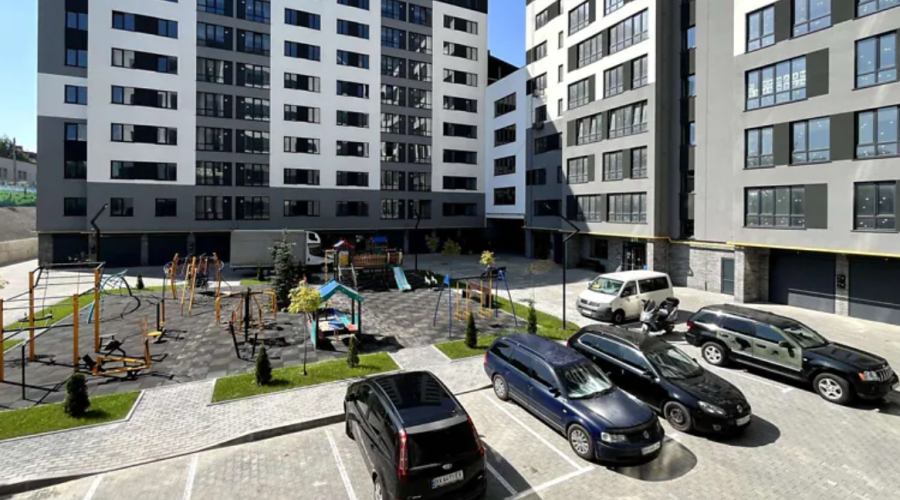 Продаж квартири 2 кімнати 68 кв. м. ЖК Автобіографія (Виставка) Хмельницький