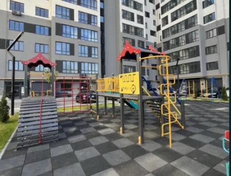 Продаж квартири 5 кімнат 155 кв. м. ЖК Автобіографія (Виставка) Хмельницький