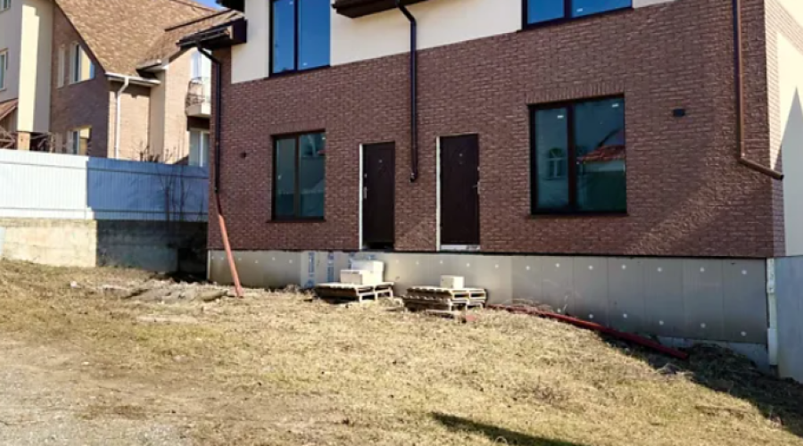 Продаж будинку 4 кімнати 200 кв. м. 2 сот. (Озерна) Хмельницький