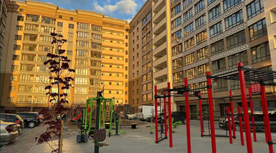 Продаж квартири 3 кімнати 118 кв. м. Проскурівського підпілля (Центр) Хмельницький