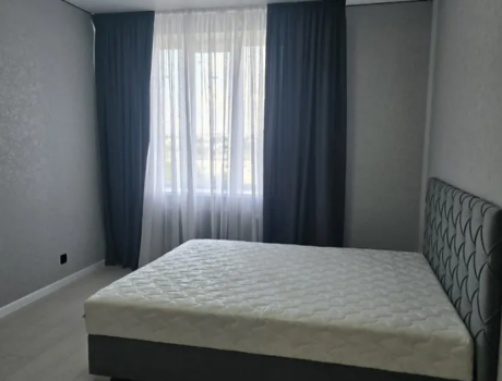 Продаж квартири 2 кімнати 60 кв. м. ЖК Академ містечко (Центр) Хмельницький