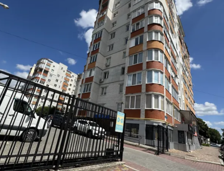 Продаж квартири 1 кімната 42 кв. м. Водопровідна (Центр) Хмельницький