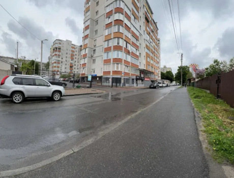 Продаж квартири 2 кімнати 84 кв. м. Водопровідна (Центр) Хмельницький