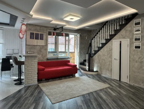 Продаж квартири 4 кімнати 107 кв. м. Нижня Берегова (Виставка) Хмельницький