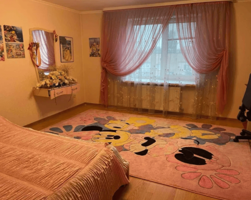 Продаж квартири 3 кімнати 143 кв. м. Проспект Миру (Виставка) Хмельницький