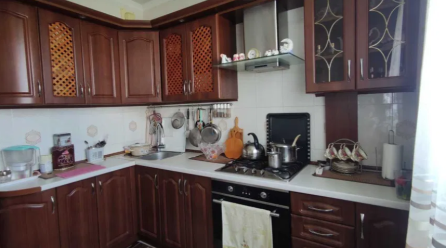 Продаж квартири 3 кімнати 71 кв. м. (Озерна) Хмельницький