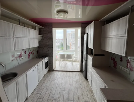 Продаж квартири 2 кімнати 73 кв. м. ЖК Новий Квартал (Озерна) Хмельницький