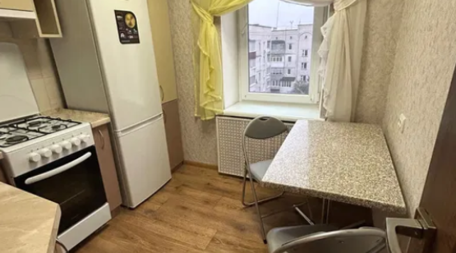 Оренда 1 кімната 35 кв. м. Кропивницького (Виставка) Хмельницький