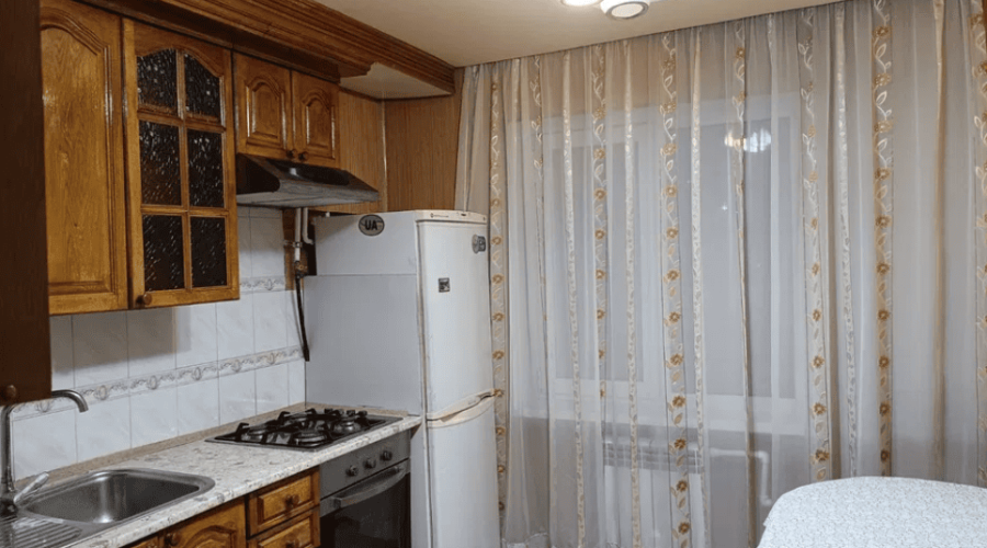 Оренда 3 кімнати 65 кв. м. (Виставка) Хмельницький