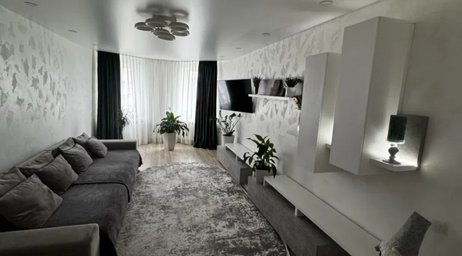 Продаж квартири 3 кімнати 97 кв. м. (Озерна) Хмельницький