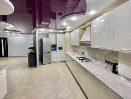 Продаж квартири 3 кімнати 127 кв. м. Подільська (Центр) Хмельницький