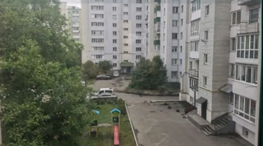 Продаж квартири 3 кімнати 95 кв. м. Зарічанська (Виставка) Хмельницький