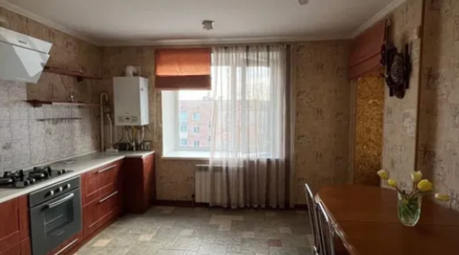 Продаж квартири 3 кімнати 143 кв. м. Проспект Миру (Виставка) Хмельницький